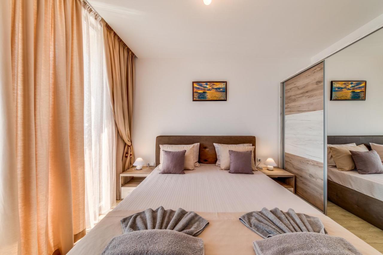 Apartcomplex Golden Bay Ravda Buitenkant foto