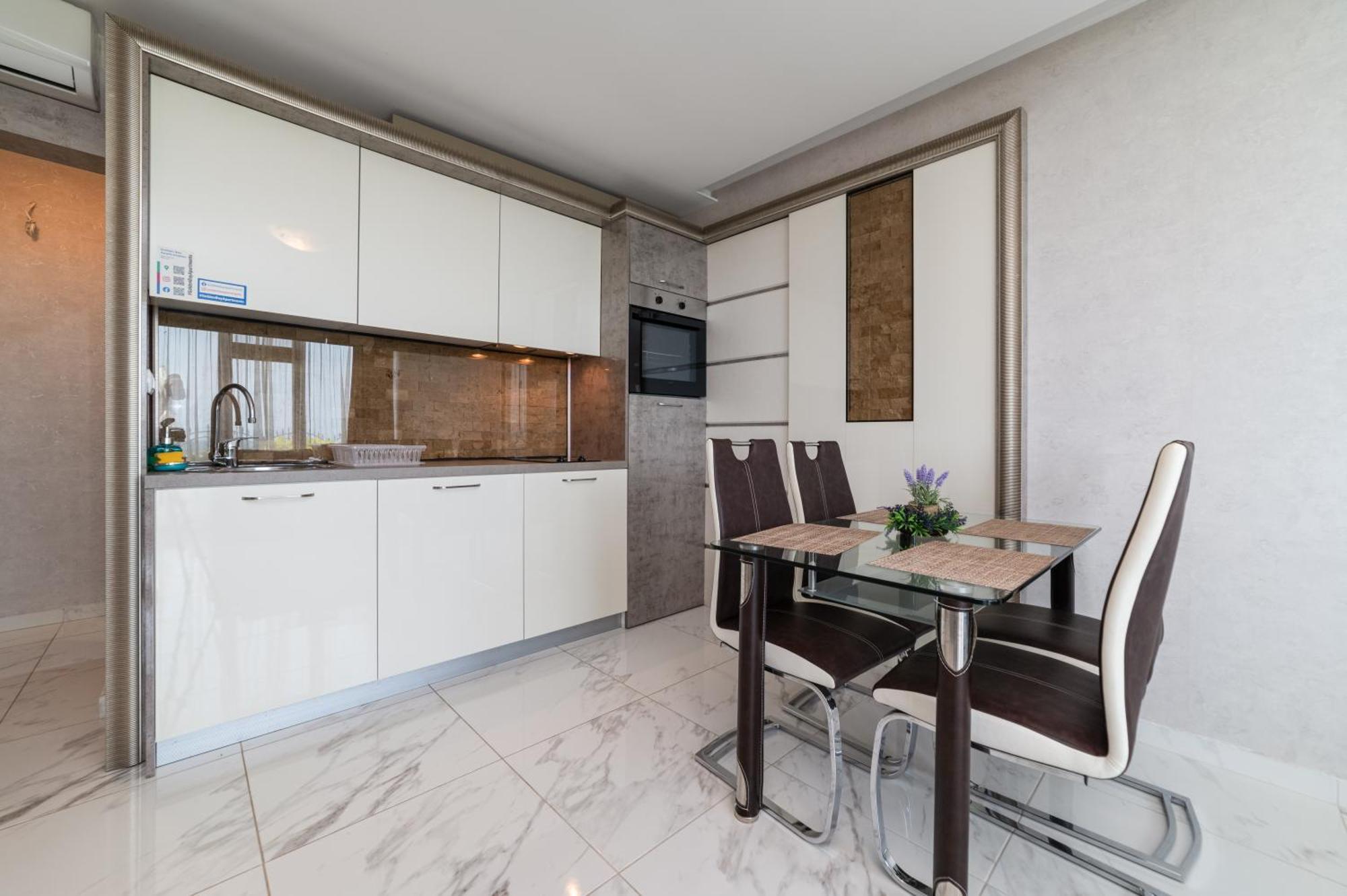 Apartcomplex Golden Bay Ravda Buitenkant foto