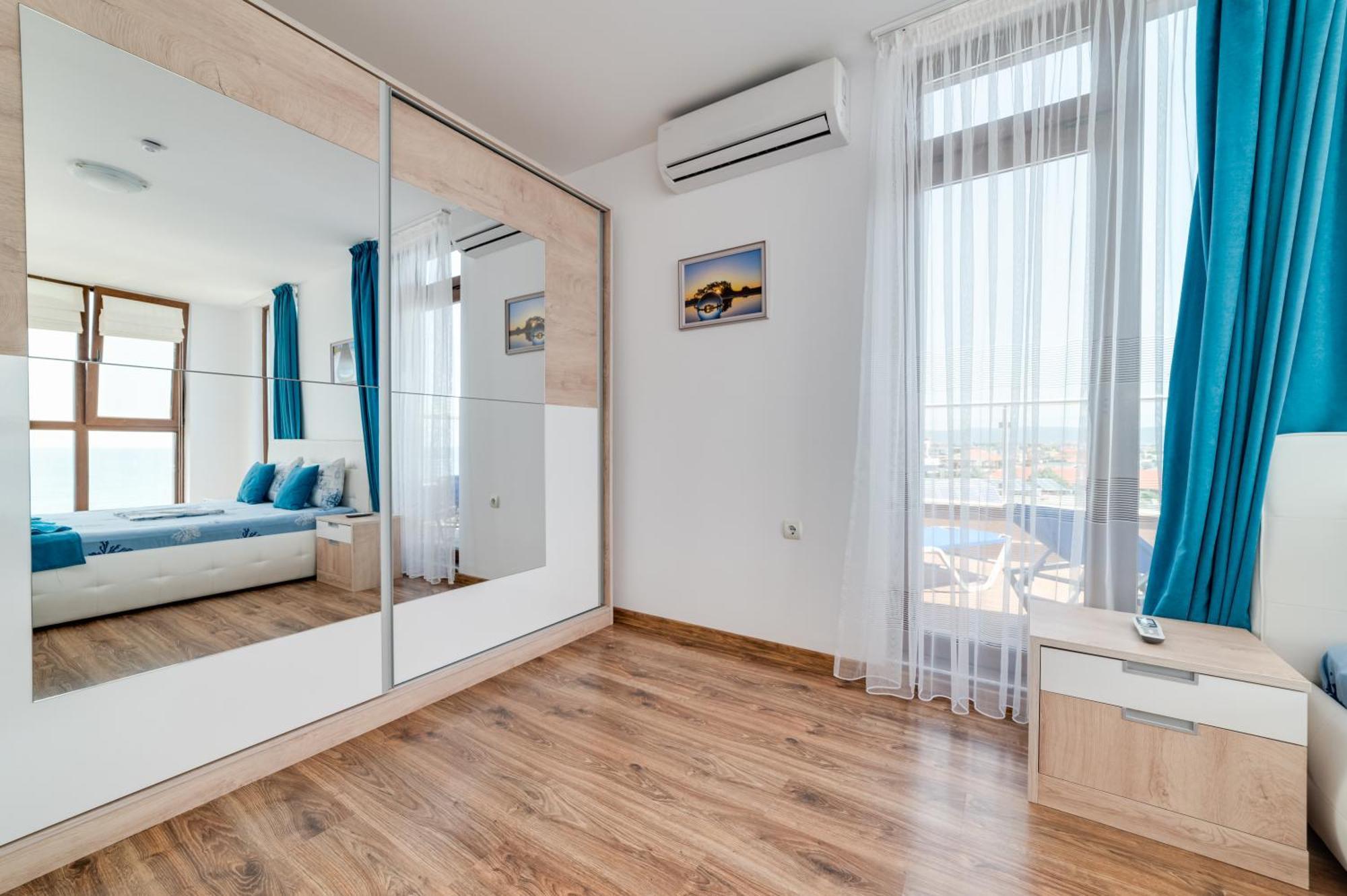 Apartcomplex Golden Bay Ravda Buitenkant foto